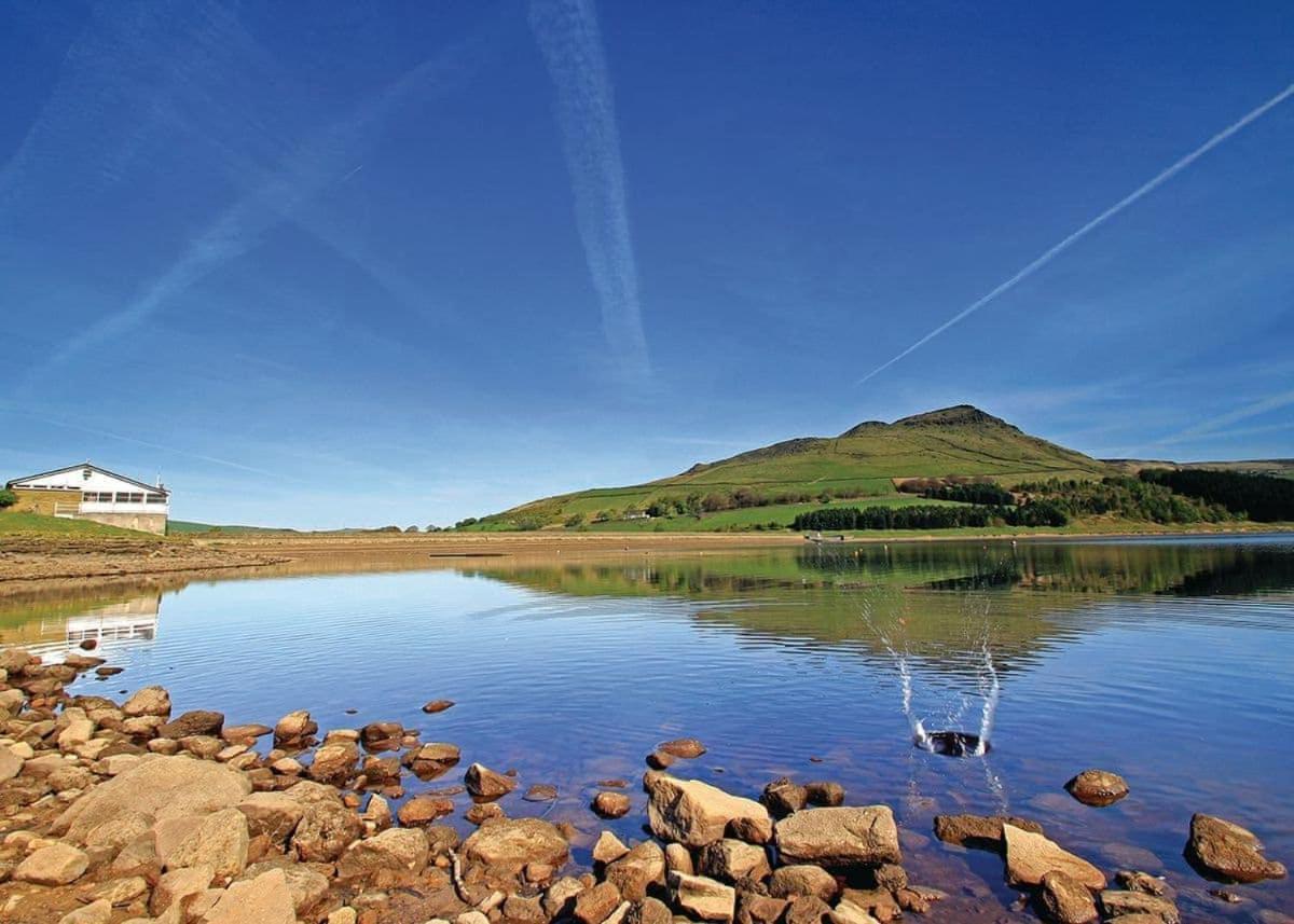 Hotel Dovestone Holiday Park à Greenfield  Extérieur photo